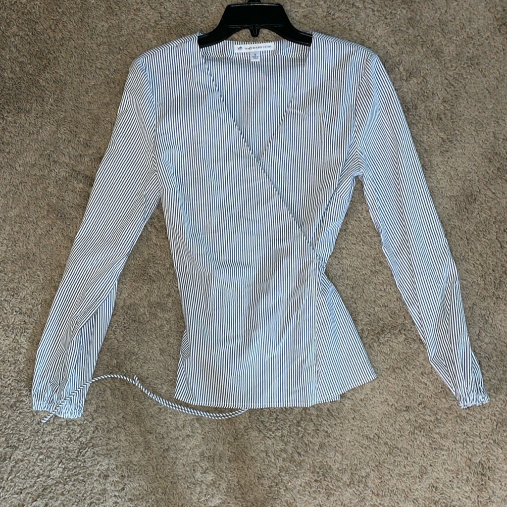 Southern Tide Women’s Blue And White Striped Long Sleeve